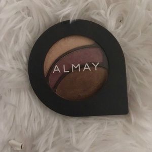 Small Almay Eyeshadow kit ❤️